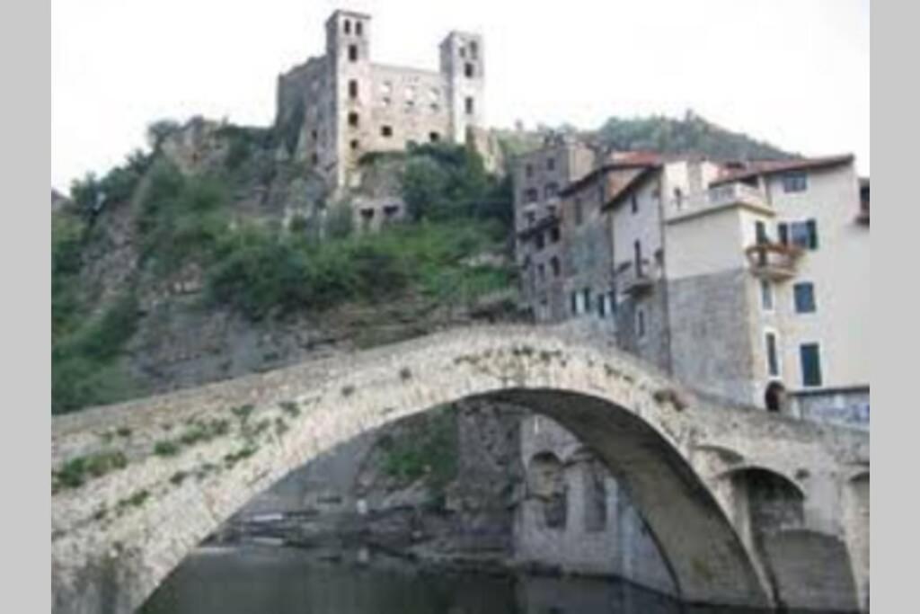 Alloggio Per Vacanze A Isolabona 외부 사진